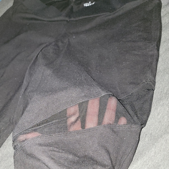 Torrid Active Mesh Detail Full Length Legging - 2XL - Black - Picture 5 of 9